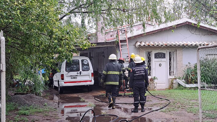 Sofocaron un principio de incendio en el barrio Villa Pompeya