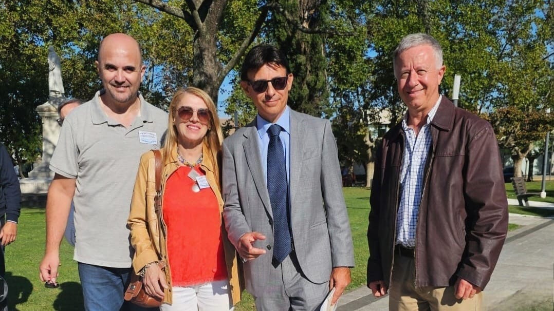 Bolívar acompañó al cónsul de Italia en La Plata en su gira por el interior