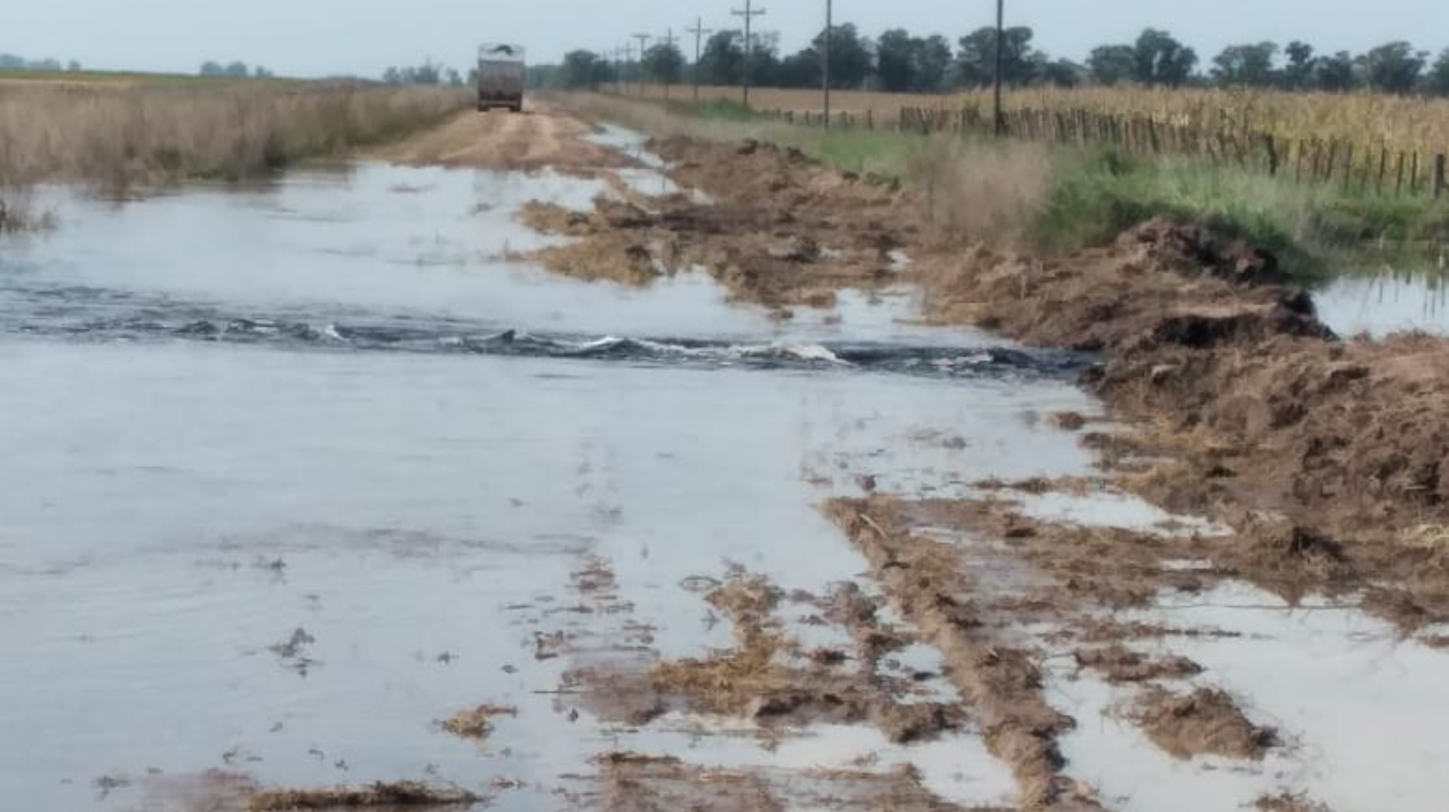 Pisano fue a Paula y puso en marcha reparaciones del camino de acceso