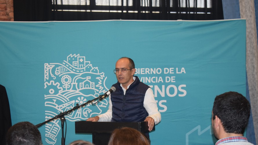 Pisano, Kicillof y Bucca inauguraron la obra de suministro de gas natural en Pirovano