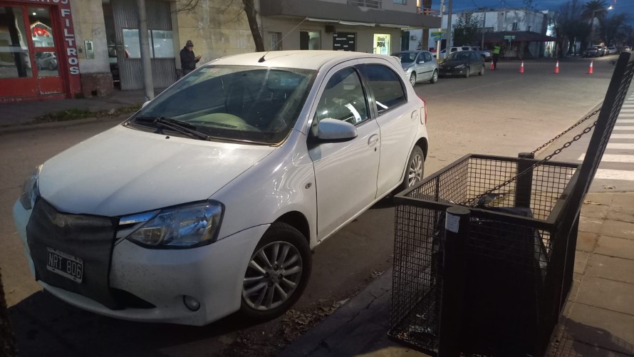 Un niño fue hospitalizado tras protagonizar un choque con un auto