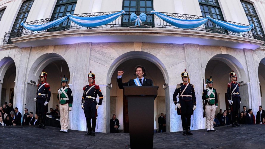 Por cadena nacional, Milei prometió consensuar políticas y bajar impuestos si se aprueba la Ley Bases
