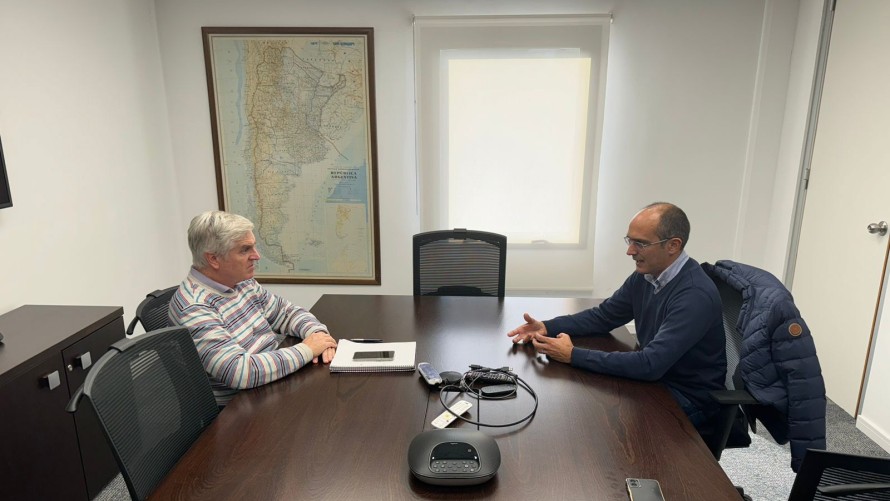 Gestiones ante Camuzzi para conseguir la ampliación de las conexiones de gas