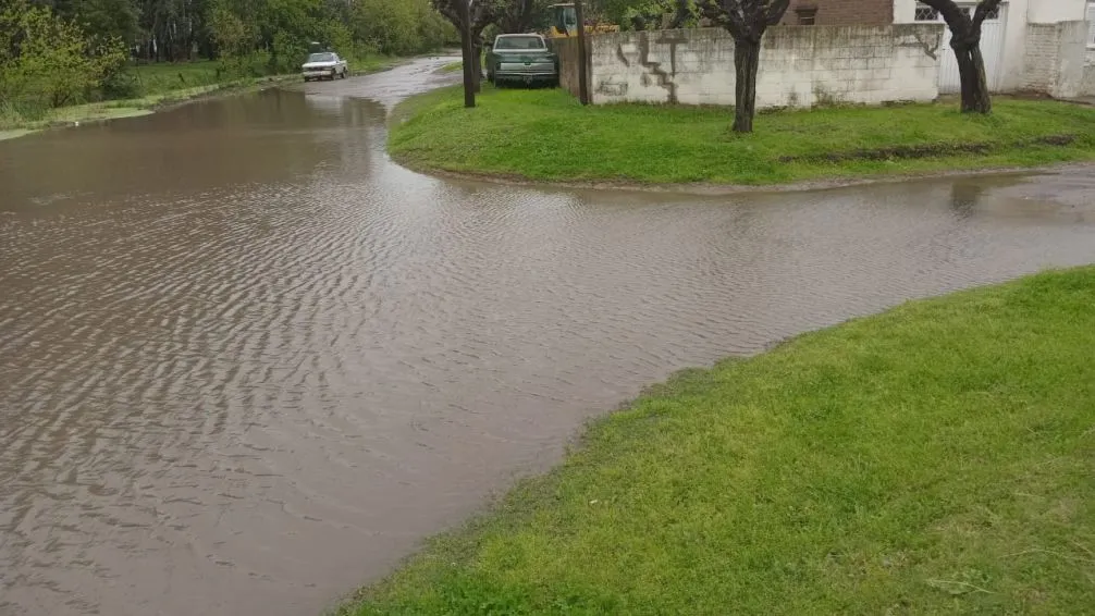Emiten alertas amarilla y naranja por tormentas para Bolívar