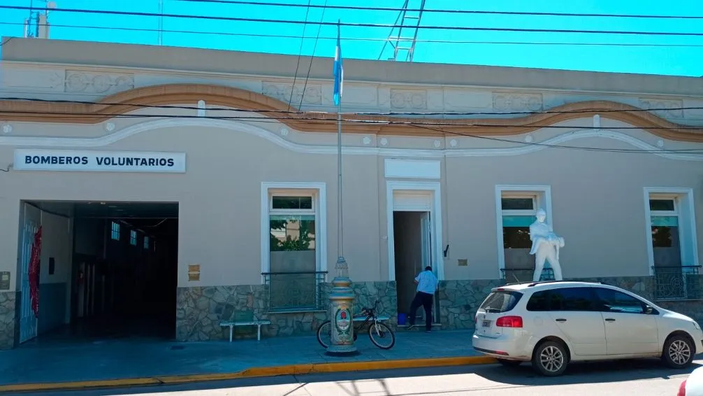 Bomberos Voluntarios realizaron un sirenazo en reclamo por fondos adeudados